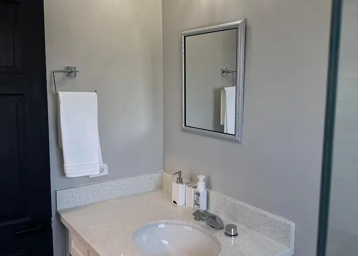 Serenity Cove-2 Bedroom Townhome